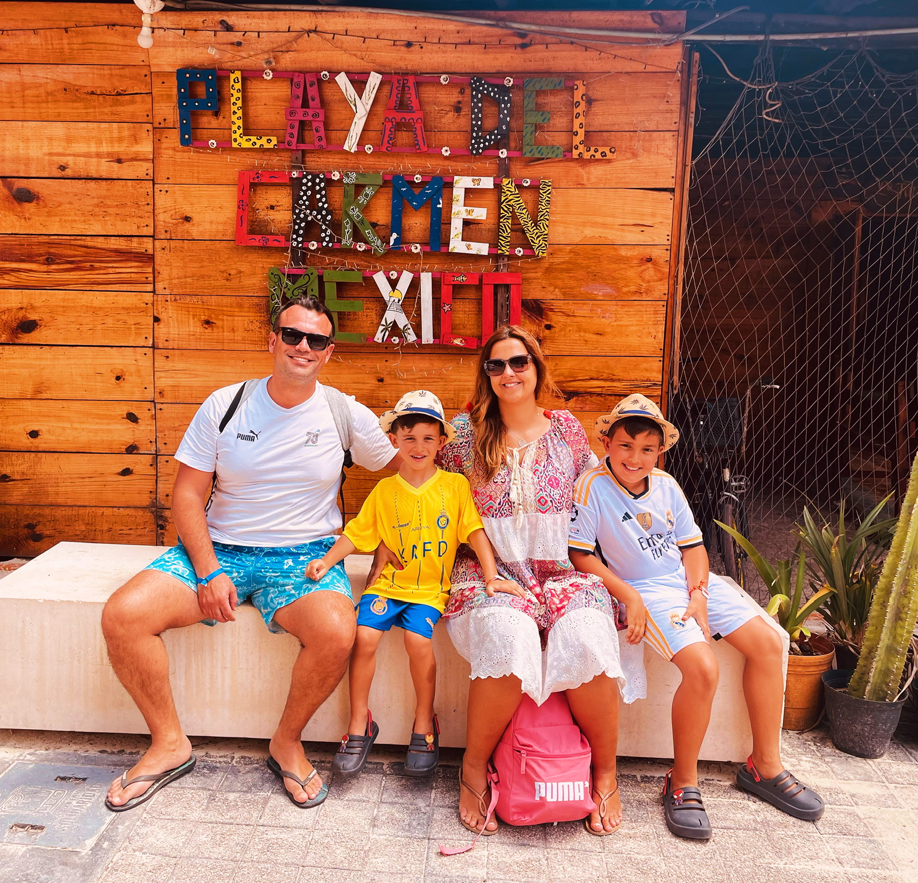 Família Subtil Travel no México